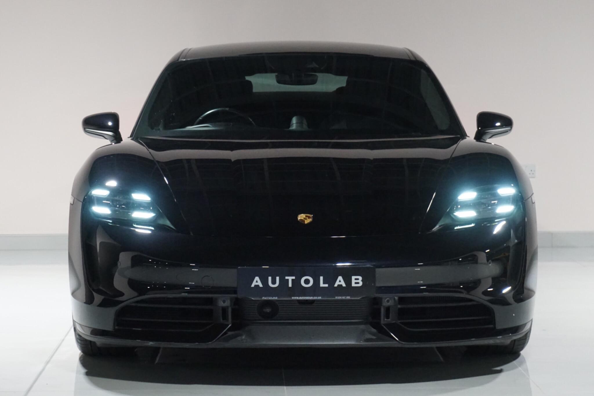 Porsche Taycan Performance Plus 93.4kWh Turbo Saloon 4dr Electric Auto 4WD (680 ps)